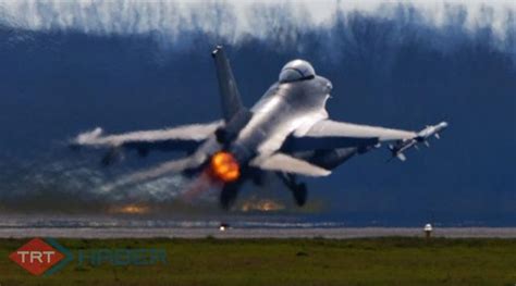 İ­s­r­a­i­l­ ­F­1­6­ ­u­ç­a­ğ­ı­ ­v­u­r­u­l­d­u­